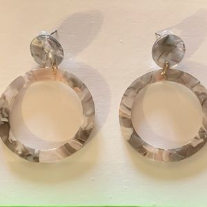 Luxurious Statement Earrings. NWT